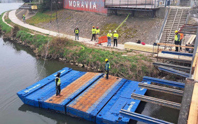 Pronájem pontonového mostu